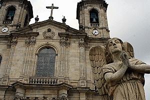 Also on the hill overlooking Braga, the sanctuary of Our Lady of Sameiro