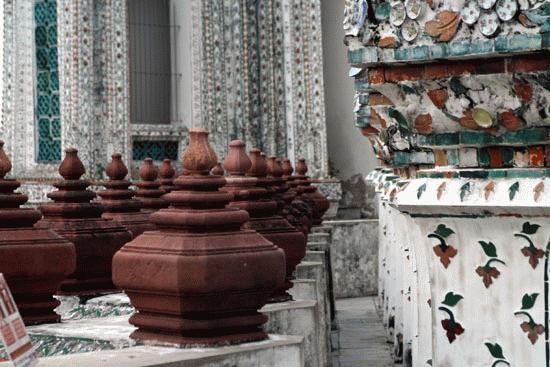 The symetry and art of Wat Arun