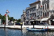 The canals around downtown Aveiro.